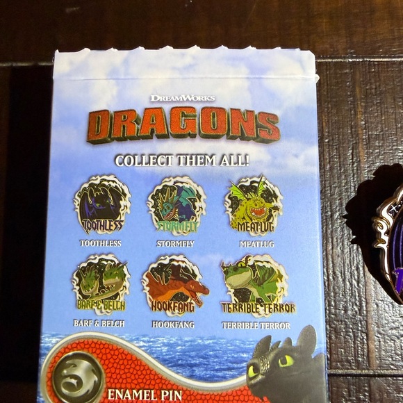 How to Train a Dragon “Toothless” Pin - Picture 2 of 4
